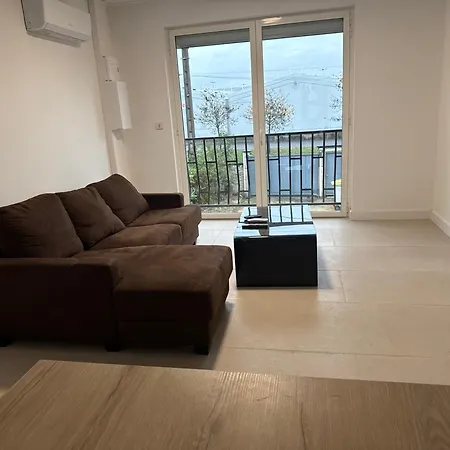 Maison Lumineuse Et Moderne - Proche Auchan Appartement